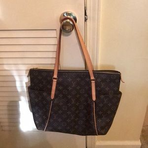Louis Vuitton Bag